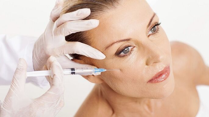 Rexuvenecemento da pel facial mediante inxección