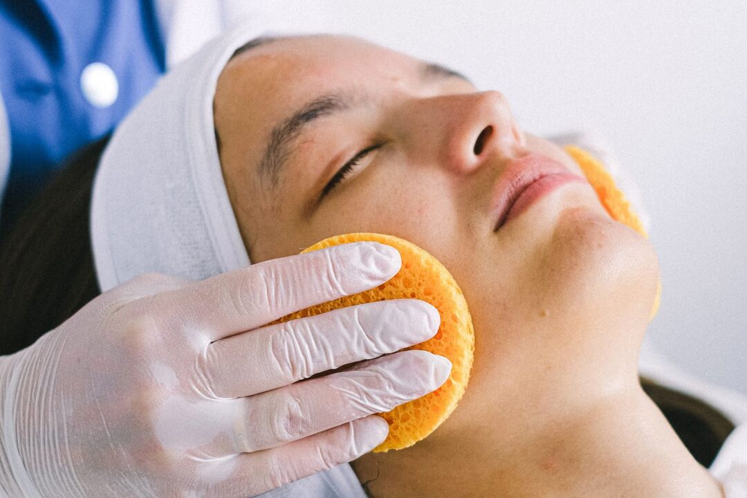 Limpeza profunda da pel facial un procedemento necesario a partir dos 30 anos
